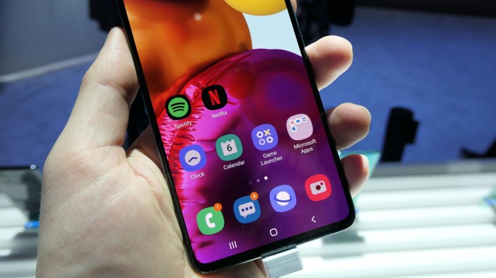 Samsung Galaxy A71 Review with Pros and Cons - Smartprix.com